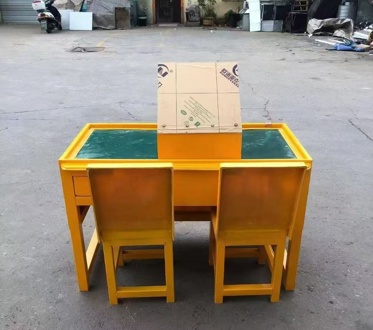 枞阳防静电导通桌井下煤矿火工品发放桌：危险品流转的安全守护者